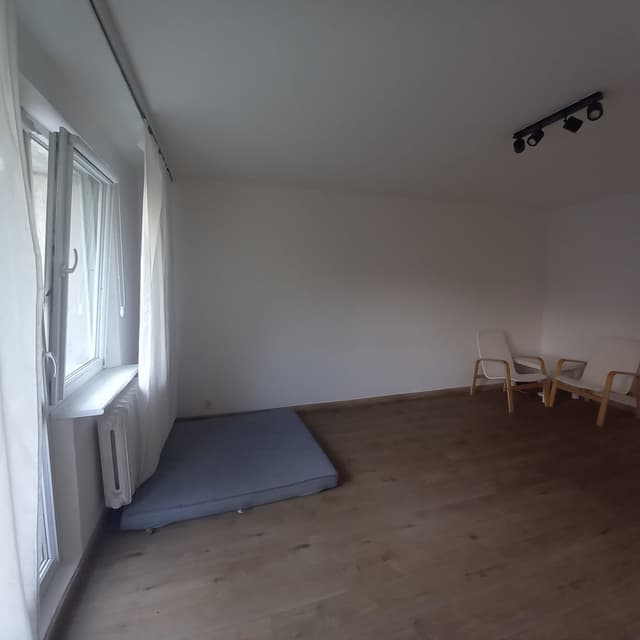 Przytulne 32m² na Winogradach - Idealna lokalizacja - Zdjęcie 2/9