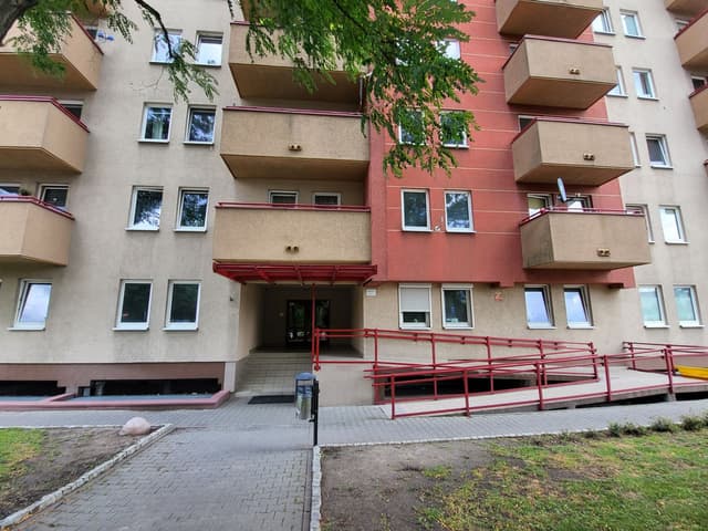 Przytulne 28.7m² w Grunwaldzie - Idealne dla Singli i Inwestorów - Zdjęcie 3/14