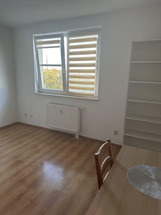 Luksusowy apartament w sercu Warszawy z widokiem na park - Zdjęcie 2/25