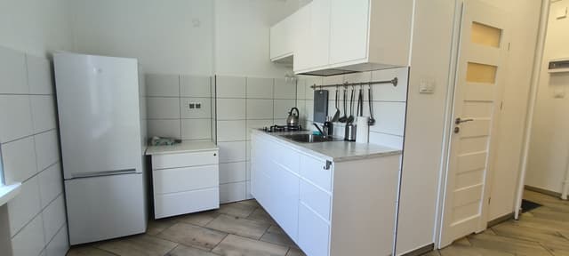 Przestronne 41m² w Bałutach: Komfort w sercu Łodzi - Zdjęcie 4/11