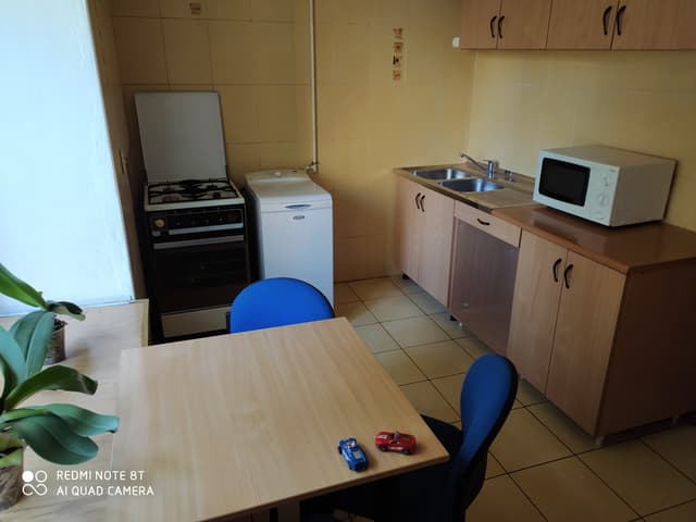 Przestronne 40m² w Bałutach - Komfort w Sercu Łodzi - Zdjęcie 3/7