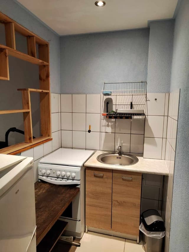 Przytulne 25m² z dobrą komunikacją w zielonej okolicy - Zdjęcie 3/5