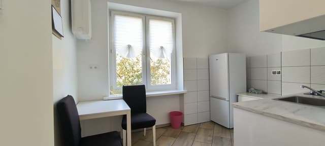 Przestronne 41m² w Bałutach: Komfort w sercu Łodzi - Zdjęcie 5/11