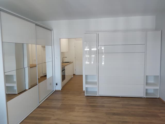 Przytulne 34m² w Śródmieściu Łodzi z balkonem - Zdjęcie 3/12