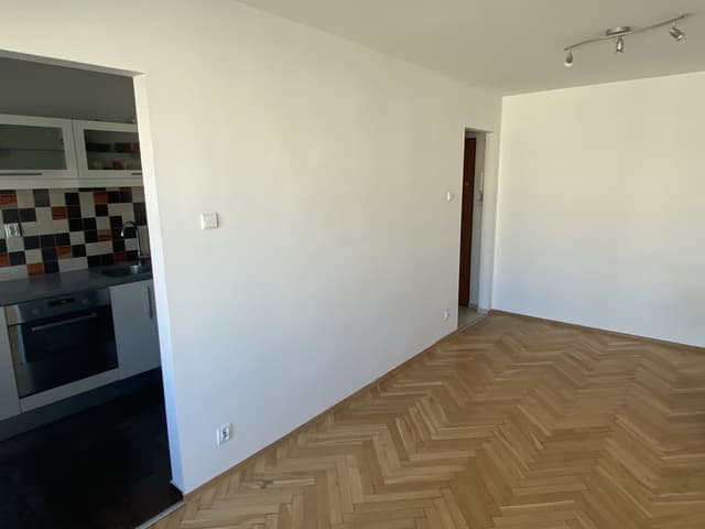 Urocze 26m² z balkonem w sercu Woli - gotowe do zamieszkania - Zdjęcie 3/13