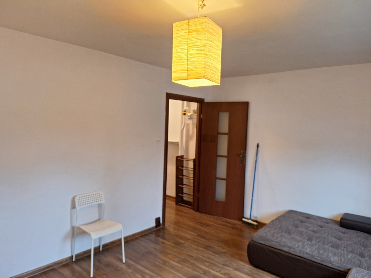 Nowoczesne studio 29m² po remoncie, Krańcowa, świetna lokalizacja - Zdjęcie 1/5