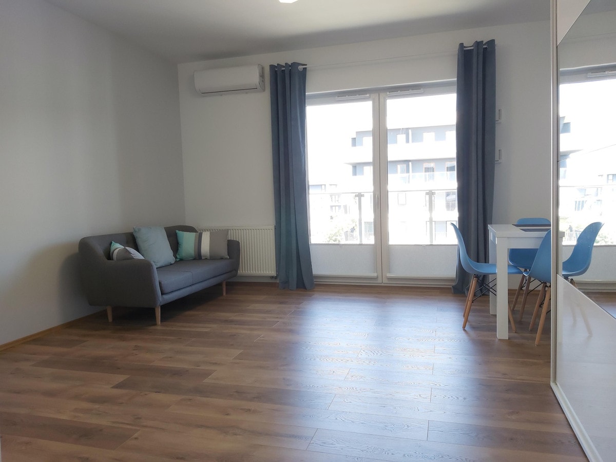 Przytulne 34m² w Śródmieściu Łodzi z balkonem - Zdjęcie 1/12